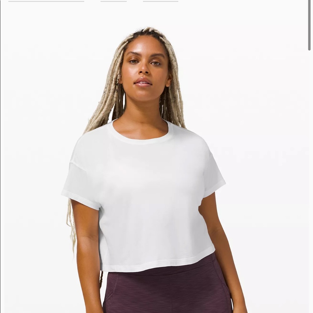 Lululemon cates tee